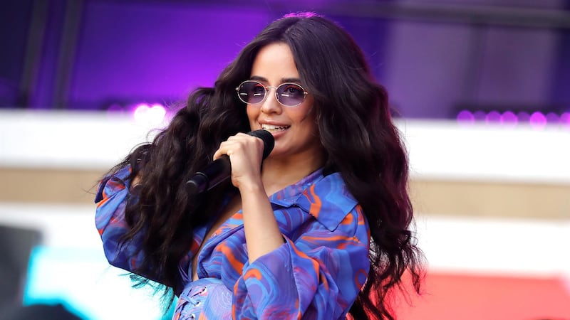 ¡A la mexicana! Camila Cabello estrena versión mariachi de ‘I’ll Be Home for Christmas’