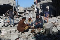 Israel y Hamás extienden la tregua pocas horas antes de su fin: ¿Hasta cuándo dura y qué implica?