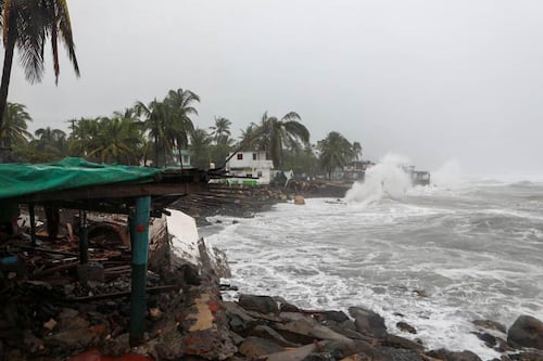Huracán ‘Trudy’ es categoría 1, pero sigue ‘bravo’: Hay alerta en 4 estados por lluvias