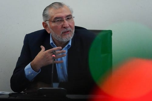 Polémica red cercana a Adán Augusto opera en el INE y el Instituto de Tabasco