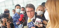 Celebra Monreal el aplazamiento de la reforma