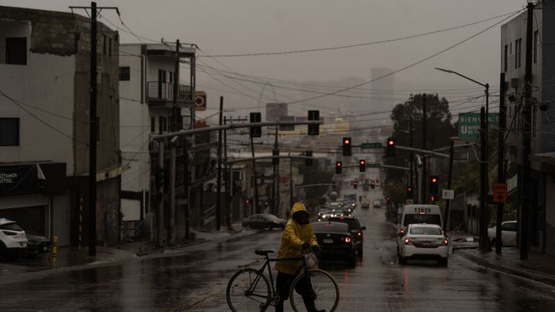 Viernes de frío y aguacero en CDMX: ¿A qué hora se esperan las lluvias este viernes?