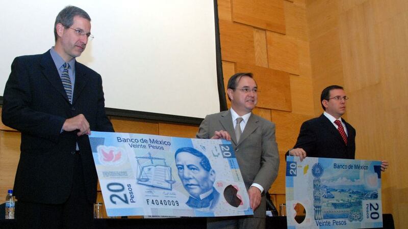 De Josefa Ortiz de Domínguez a Benito Juárez, así ha cambiado el billete de 20 pesos