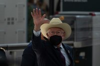 Ken Salazar critica cercanía de México con Rusia: ‘solidaridad debe ser con Ucrania’