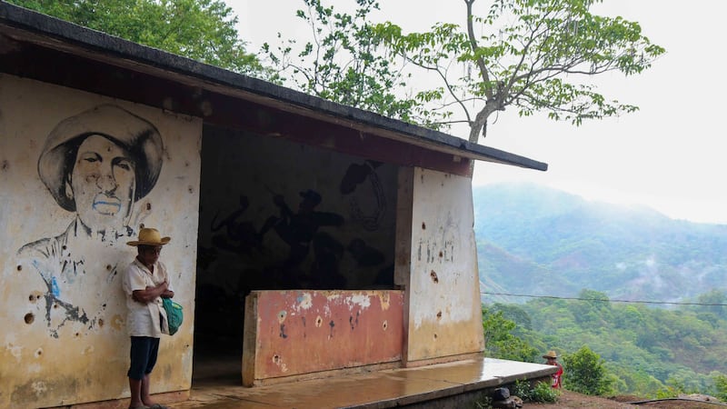 Buscan a campesinos en Guerrero: Exhiben en video a 6 de los 7 pobladores desaparecidos en la sierra