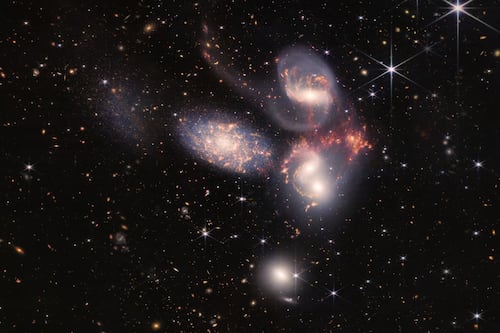 Así se ve un choque de galaxias a través del telescopio James Webb