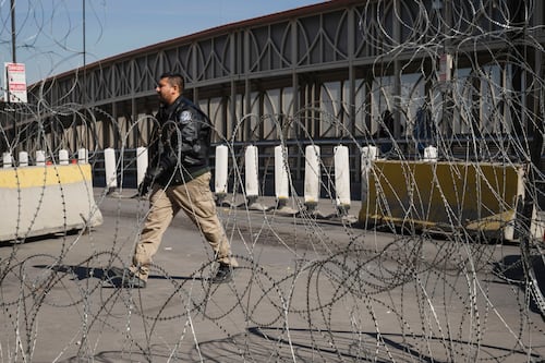 Título 42: La migración atrapada entre la política y la frontera