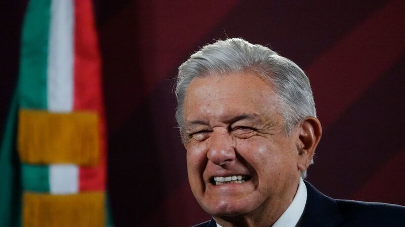 AMLO confirma que Hacienda tiene un ‘plan’ y ayudará a Pemex a pagar su deuda