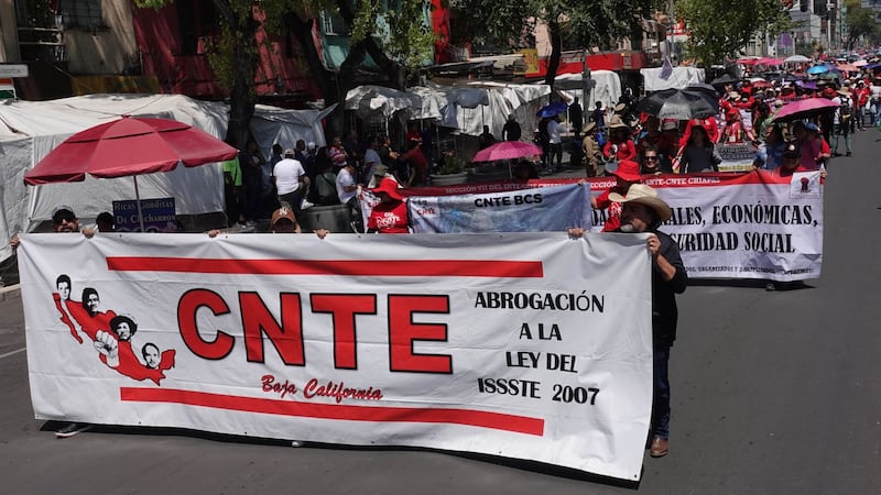 Maestros de la CNTE ‘amenazan’ al Mundial 2026: Anuncian huelga nacional y plantón en CDMX