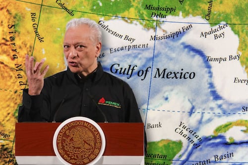Derrame de hidrocarburos en el Golfo de México: Pemex separa de su cargo a 3 funcionarios