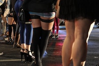 Tren de Aragua controla la prostitución en CDMX: Este es su modus operandi