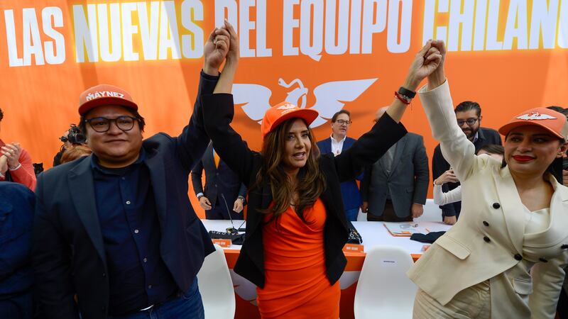 ¿Y la 4T? Gibrán Ramírez ‘chapulinea’ de Morena a MC y va por una diputación