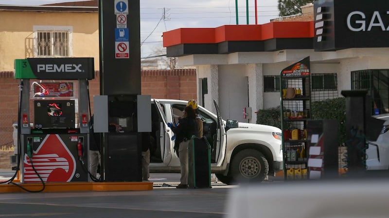 Sheinbaum promete bajar más el precio del diésel en acuerdo con gasolineros: ‘Podría estar en 35 pesos’