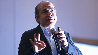 Criticó que México estén "pagando el costo" de que el Gobierno haya cancelado los proyectos de energía renovable