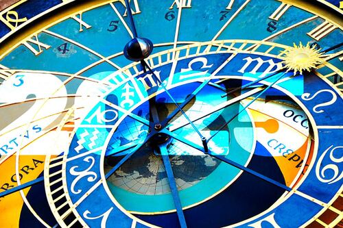 Eventos astronómicos de 2025: De la ‘Luna de sangre’ a la desaparición de los anillos de Saturno