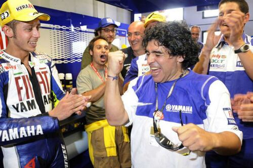 Rossi y Maradona: dos ídolos que la ‘rompieron’ en su respectivo deporte
