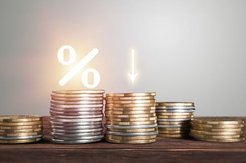 Fed alista primera baja de tasas desde la crisis de 2008