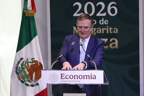 Viaje con ‘olor a maple’: Ebrard y empresas se dirigen a Canadá para avanzar en revisión del T-MEC