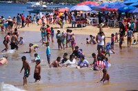 ¿Aún alcanzas el ‘acapulcazo’ en Semana Santa? Así está la ocupación hotelera