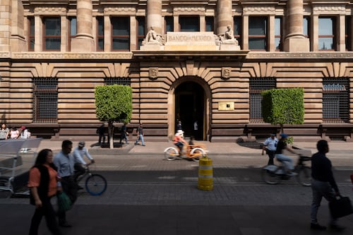 Banxico no movería la tasa de interés: Ciclo de recortes tendrá pausa en febrero, plantea junta de Gobierno