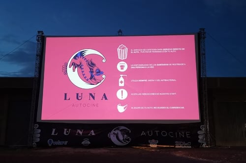 LUNA Autocine, una opción para ver películas desde los asientos de tu coche en Teotihuacán