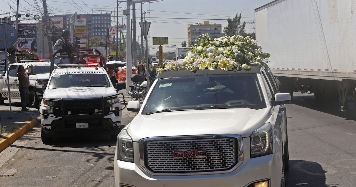 Ofrendas ostentosas y despliegue de seguridad en la tumba de 'El Mencho' por su 60 aniversario