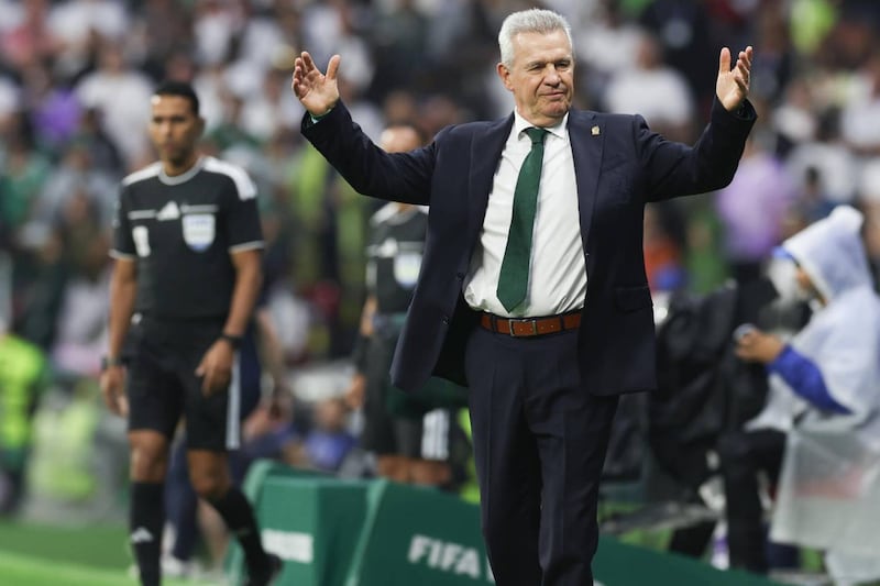 Aguirre revela qué pasó en el vestidor de México tras la derrota: ‘Le di un abrazo a cada uno’