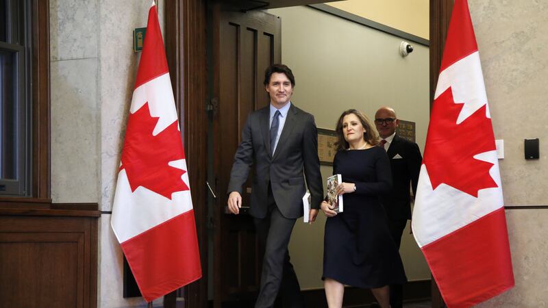 Llamada entre Trudeau y Chrystia Freeland: ¿Qué le dijo para desatar la crisis política en Canadá?