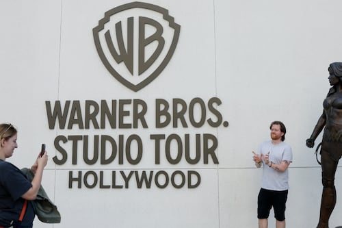 Paramount cierra compra de Warner Bros por 110 mil mdd: Nuevo ‘gigante’ de Hollywood se llamará Skydance