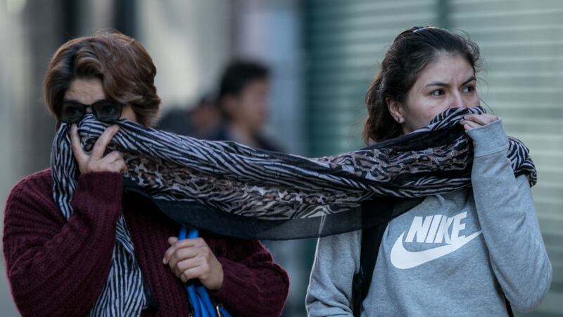 ¡No guardes las cobijas! CDMX activa alertas Amarilla y Naranja por frío y heladas en 6 alcaldías