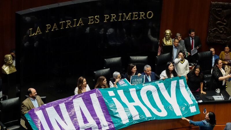 Mandato para el Senado: jueza ordena que nombren a comisionados del INAI