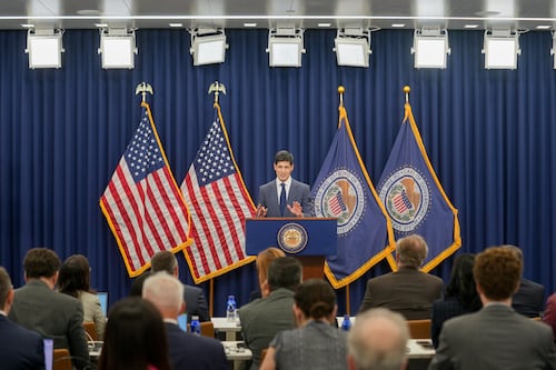 De recortes a posibles alzas: el giro de la Fed