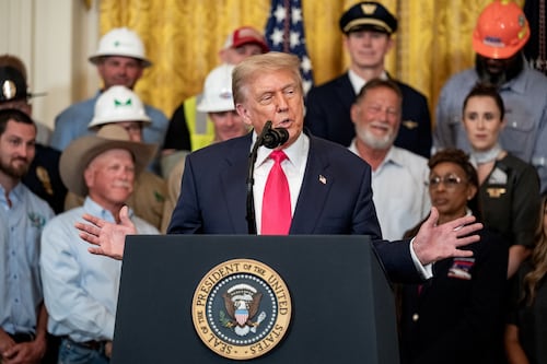 Trump, Irán y México