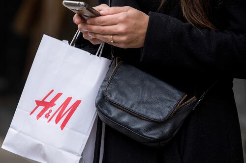 H&M contrata a experto relacionado con escándalo de filtración de datos de Facebook