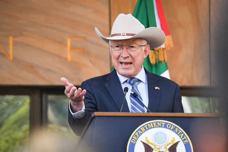 Ken Salazar niega que haya vínculos con el crimen organizado en México: ‘No tengo evidencia de nadie’