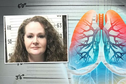 Christa Pike tiene neumonía por inyecciones letales fallidas: analizan posibles secuelas