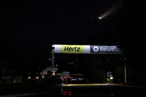 Hertz, la segunda compañía de renta de autos más grande de EU, se declara en bancarrota