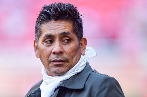 La vez que Jorge Campos jugó basquetbol y retó a Michael Jordan