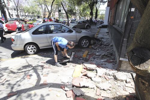 ¿Qué hacer si el sismo te ‘agarra’ en tu automóvil?
