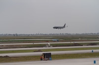 AMLO declara a Santa Lucía como aeropuerto internacional; pide notificar a regulador