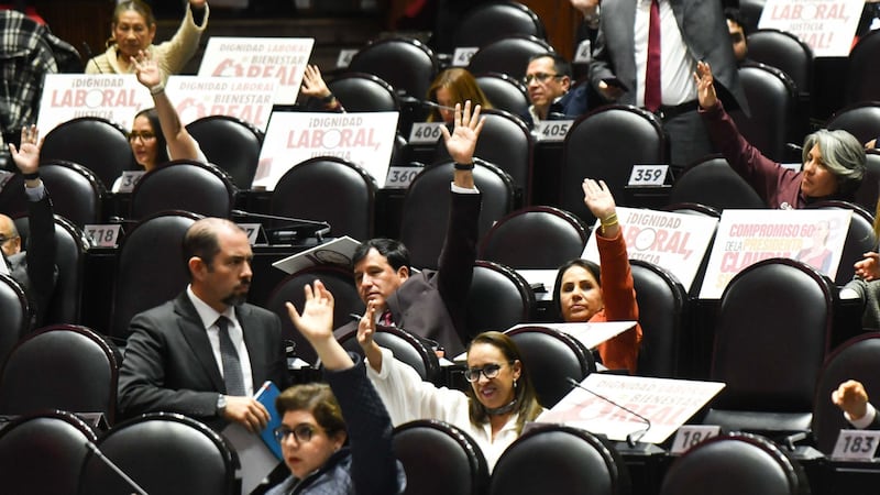 Diputados rechazan propuesta para trabajar 48 horas a la semana