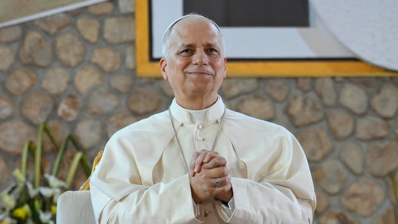 Policía de Chicago investiga una amenaza de bomba en casa de John Prevost, hermano del papa León XVI