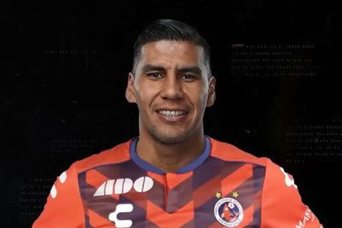 Carlos Salcido continuará su carrera con los Tiburones Rojos de Veracruz