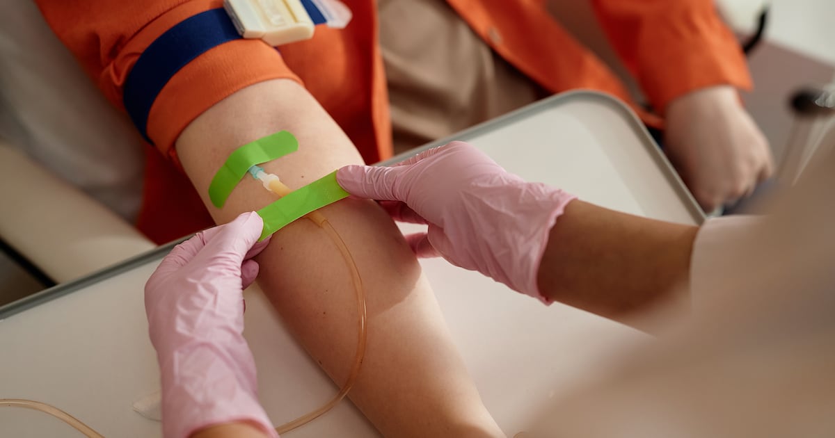 Cofepris aprueba primer ensayo de células CAR-T fabricadas en México para combatir la leucemia