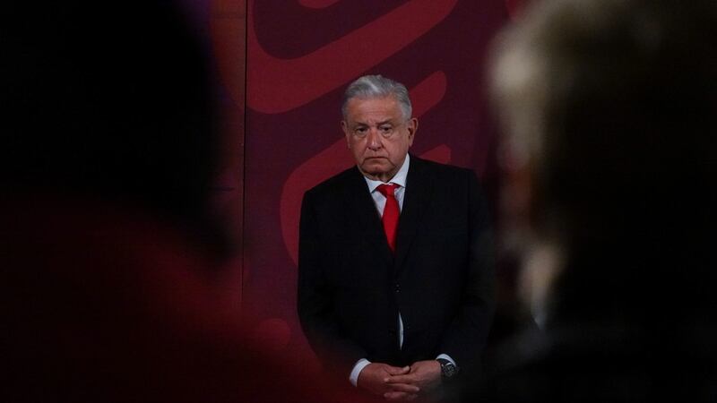 AMLO reveló la tasa del Banxico y podría haber violado la Ley