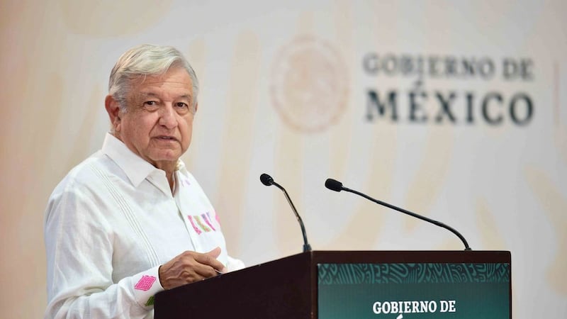 ‘Ya no hay excusa’: AMLO regaña a Salud por desabasto de medicamentos