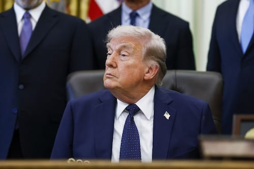 Trump ‘asfixia’ a Irán: Mantiene bloqueo naval para presionar acuerdo de paz