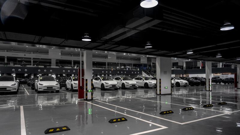 ¿Tesla en NL parece ‘esfumarse’? Eso podría indicar el informe de la empresa de Musk