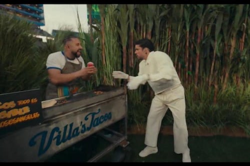 Víctor Villa, el taquero de origen mexicano que apareció con Villas Tacos en el show de Bad Bunny en el SB