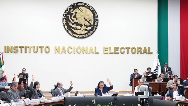 INE aprueba registros a Somos México y PAZ: México Tiene Vida y Que Siga la Democracia quedan fuera